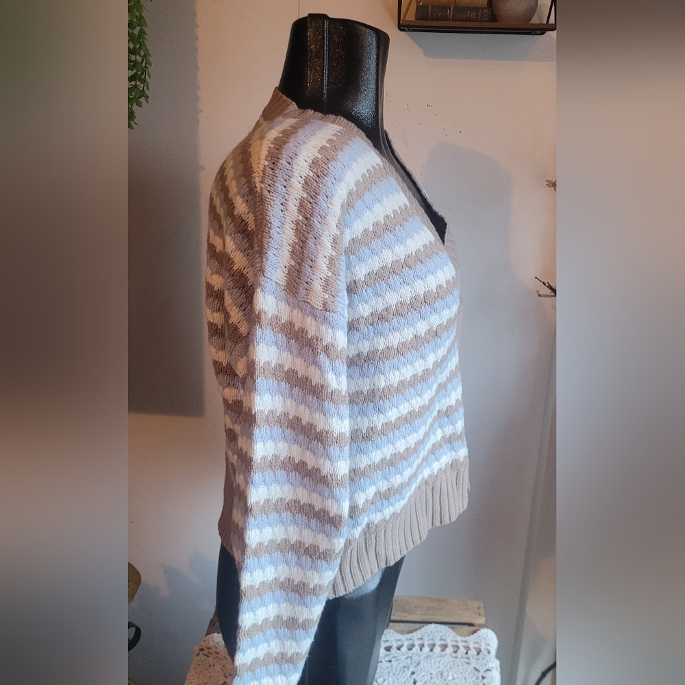 Ardene Tan, Grey & Cream Cropped Knit Button Up Sweater XS - Picture 3 of 6